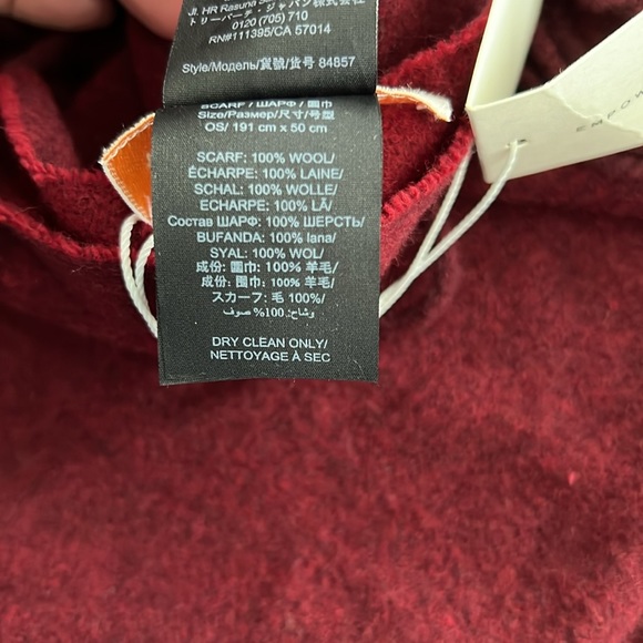 Tory Burch Solid Logo Oblong Scarf in Claret - Picture 4 of 5